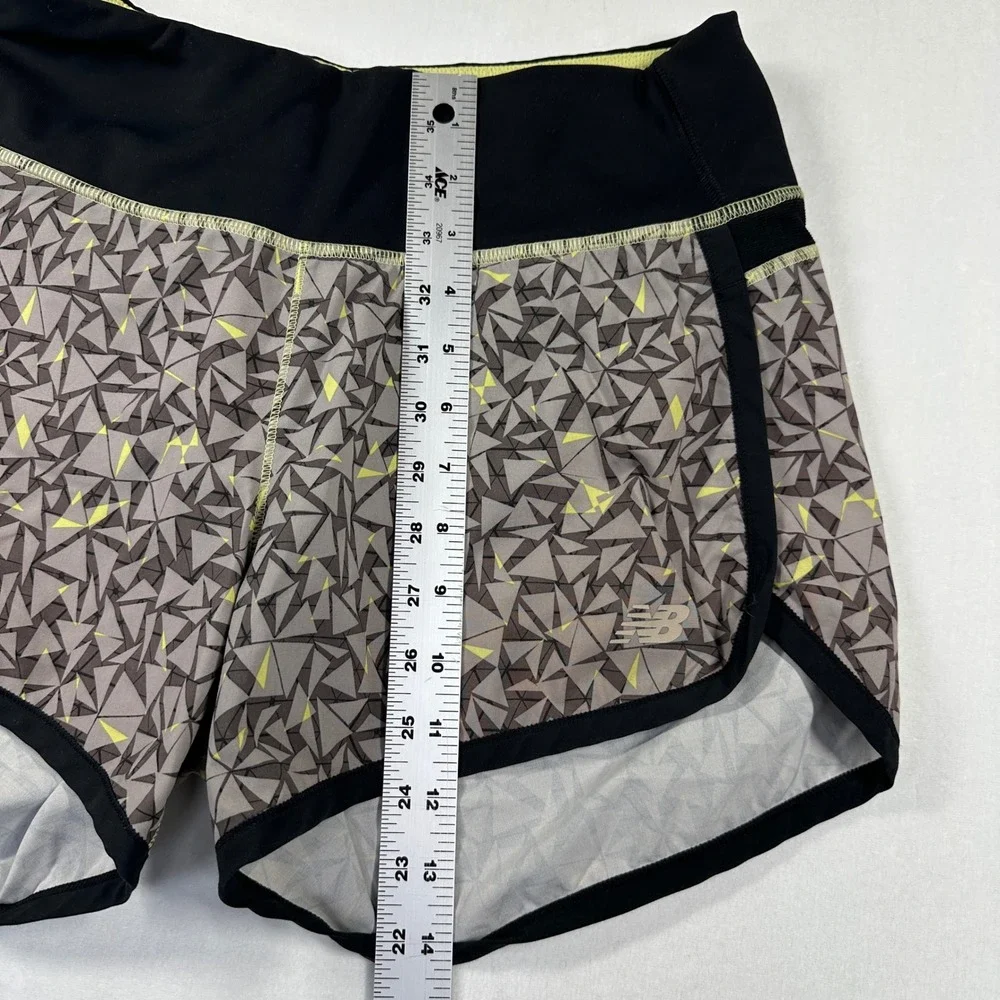 New Balance Chaser Running Shorts 4